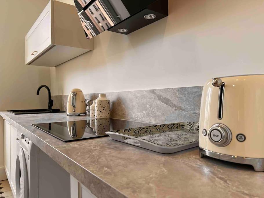 Appartement Entierement Renove Proche Gare เกรอน็อบล์ ภายนอก รูปภาพ
