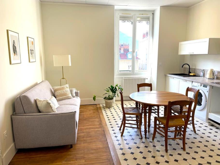 Appartement Entierement Renove Proche Gare เกรอน็อบล์ ภายนอก รูปภาพ